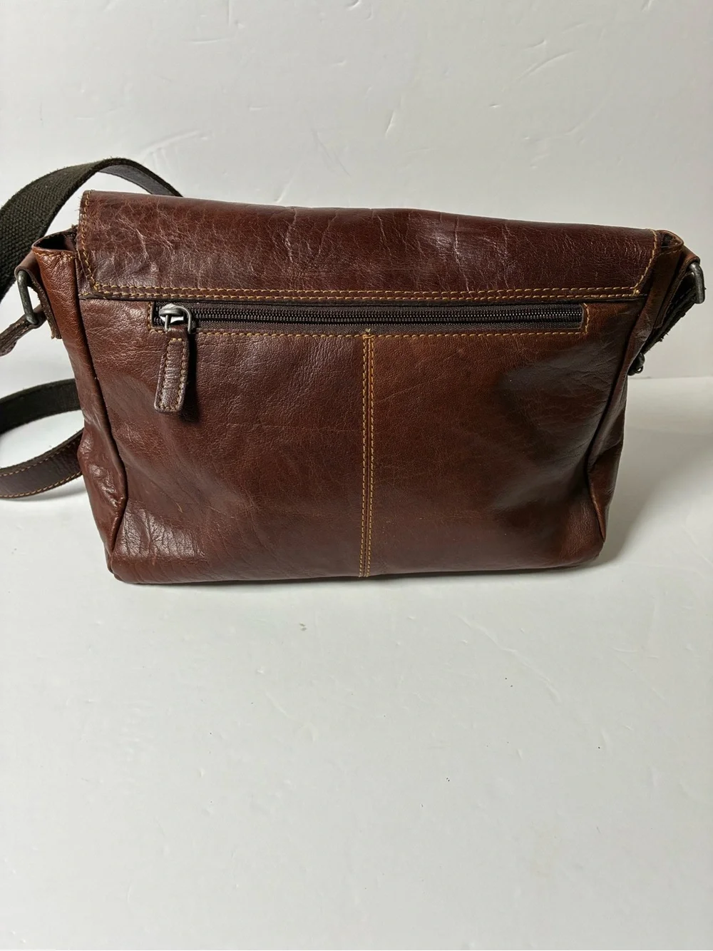 Classic Brown Leather Messenger Bag - Timeless Men's Crossbody